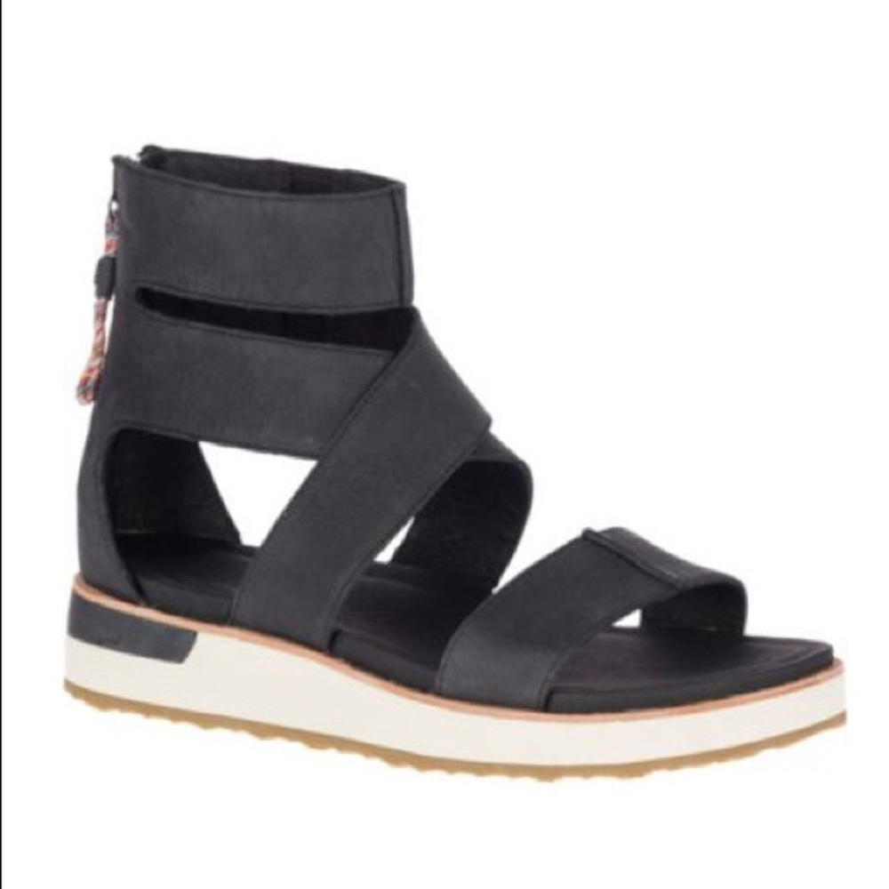 Merrell roam mid cross sandals